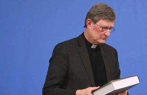 Vizsgálatot indít a Vatikán német egyházi vezetők ellen egyházi zaklatás