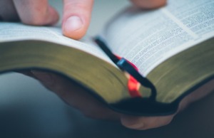 Biblia olvasás