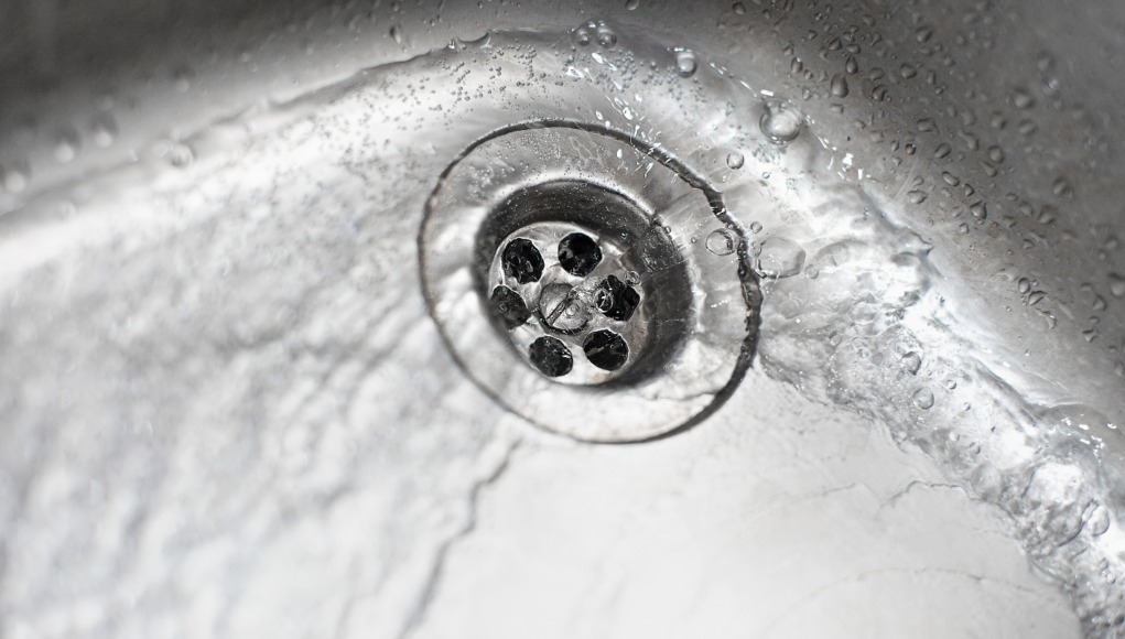 swirl-water-going-down-sink_(1) konkoly búza