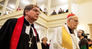 “Nincs szent háború, csak szent béke van” szent háború