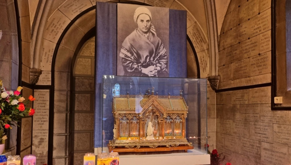 20230505_163619_(1) Szent Bernadett Lourdes