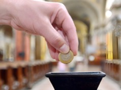 Egyház-finanszírozás: “ha szűkölködik, az a baj, ha bővelkedik, az a baj”