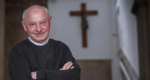 Elhunyt Kozma Imre atya, az irgalmasság nagykövete