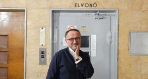 „Józanodó állapotban vagyok” – interjú Bokros Levente alkoholbeteg pappal