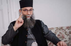Állam, egyház, gyermekvédelem – interjú tabuk nélkül Kocsis Fülöp görögkatolikus érsekkel I.