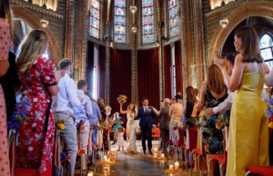 A Notre-Dame modern ablakaitól Pannonhalma letisztultságáig – viták a templomok ráncfelvarrásáról