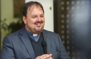 Merre tovább, katolikus egyház? – Török Csaba teológus töprengései a választások után
