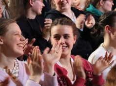 Együtt haladni jobb, mint egyedül lenni – #szívmelengető Taizé