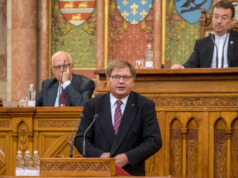 Fabiny Tamás for president?
